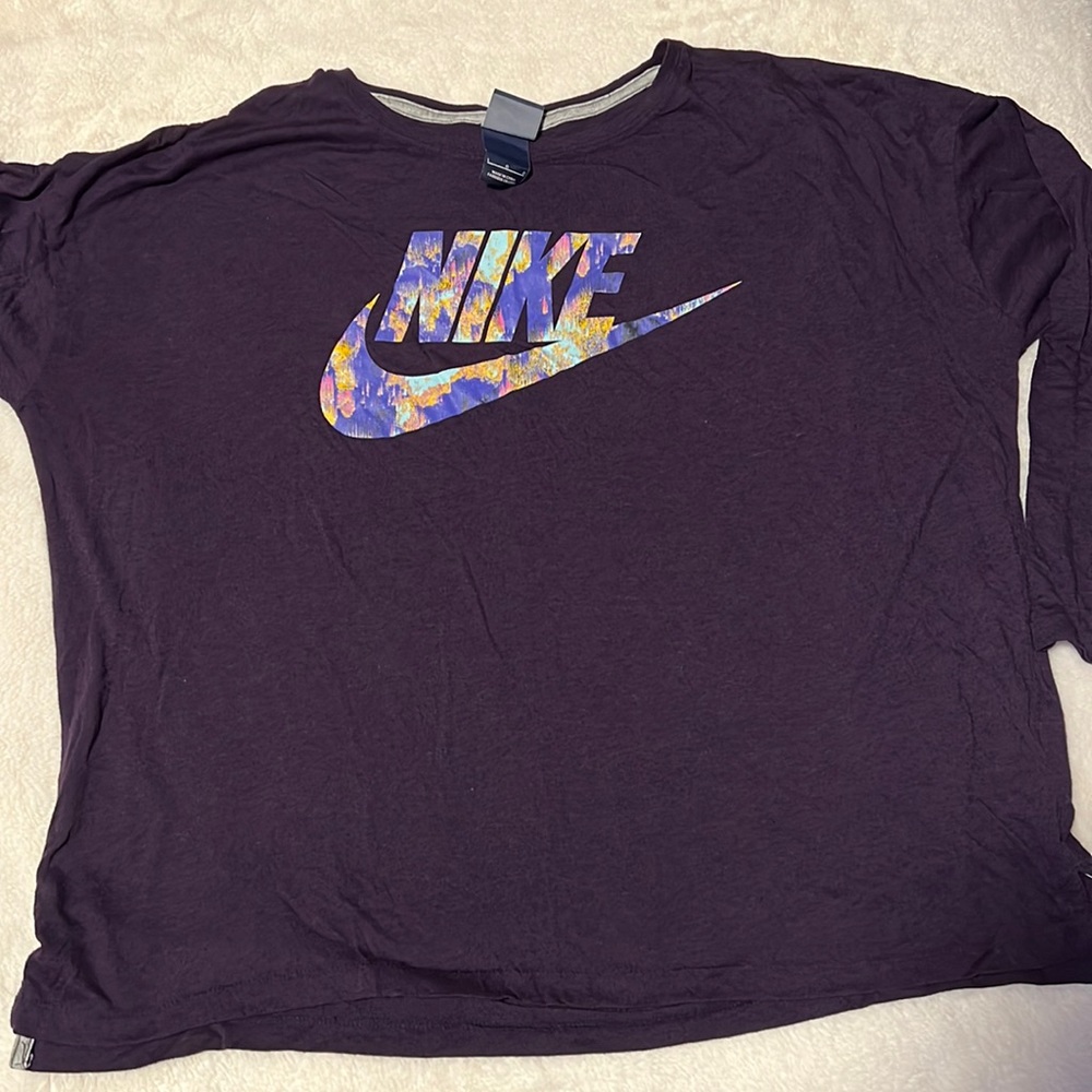LONG SLEEVE NIKE TEE